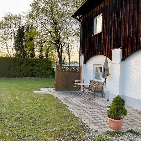 Ferienwohnung Einzimmerappartement Фрайласинг Екстериор снимка