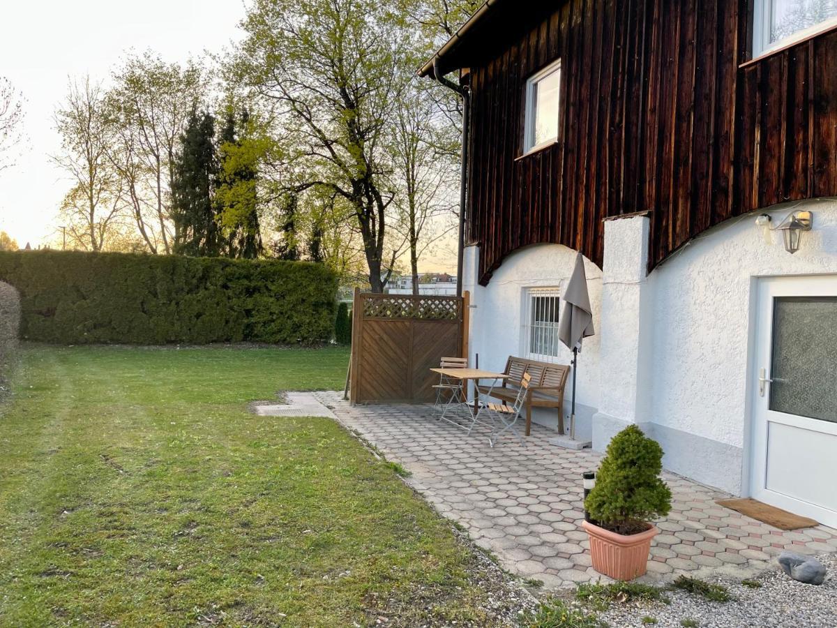 Ferienwohnung Einzimmerappartement Фрайласинг Екстериор снимка